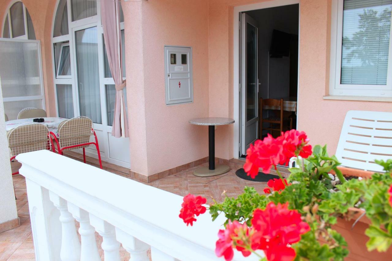 Apartments Tonka Primošten Εξωτερικό φωτογραφία